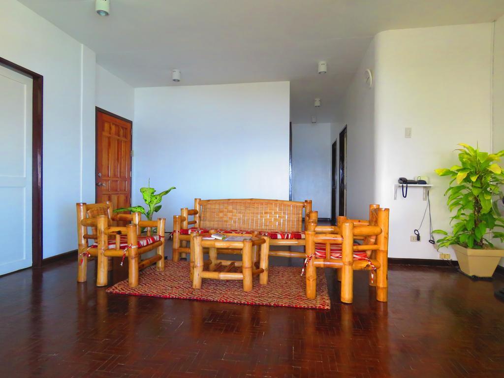 Aozora Seaside Mactan Hotel Lapu-Lapu City Buitenkant foto