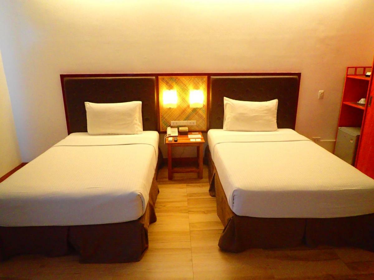 Aozora Seaside Mactan Hotel Lapu-Lapu City Buitenkant foto