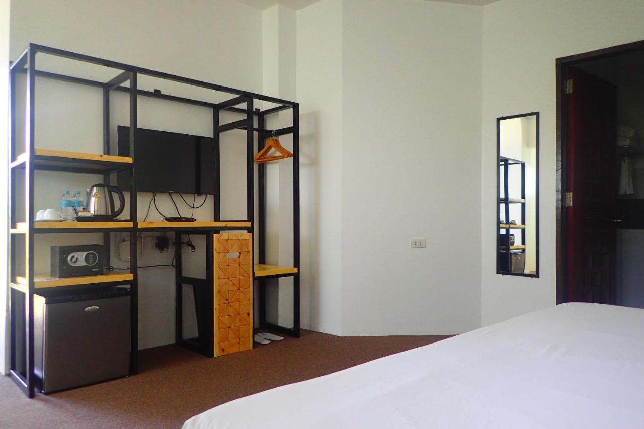 Aozora Seaside Mactan Hotel Lapu-Lapu City Buitenkant foto